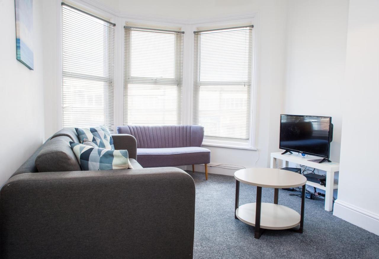 Mycityhaven - 3 Bedroom Shirehampton Flat Near Avonmouth & M4 Бристоль Екстер'єр фото