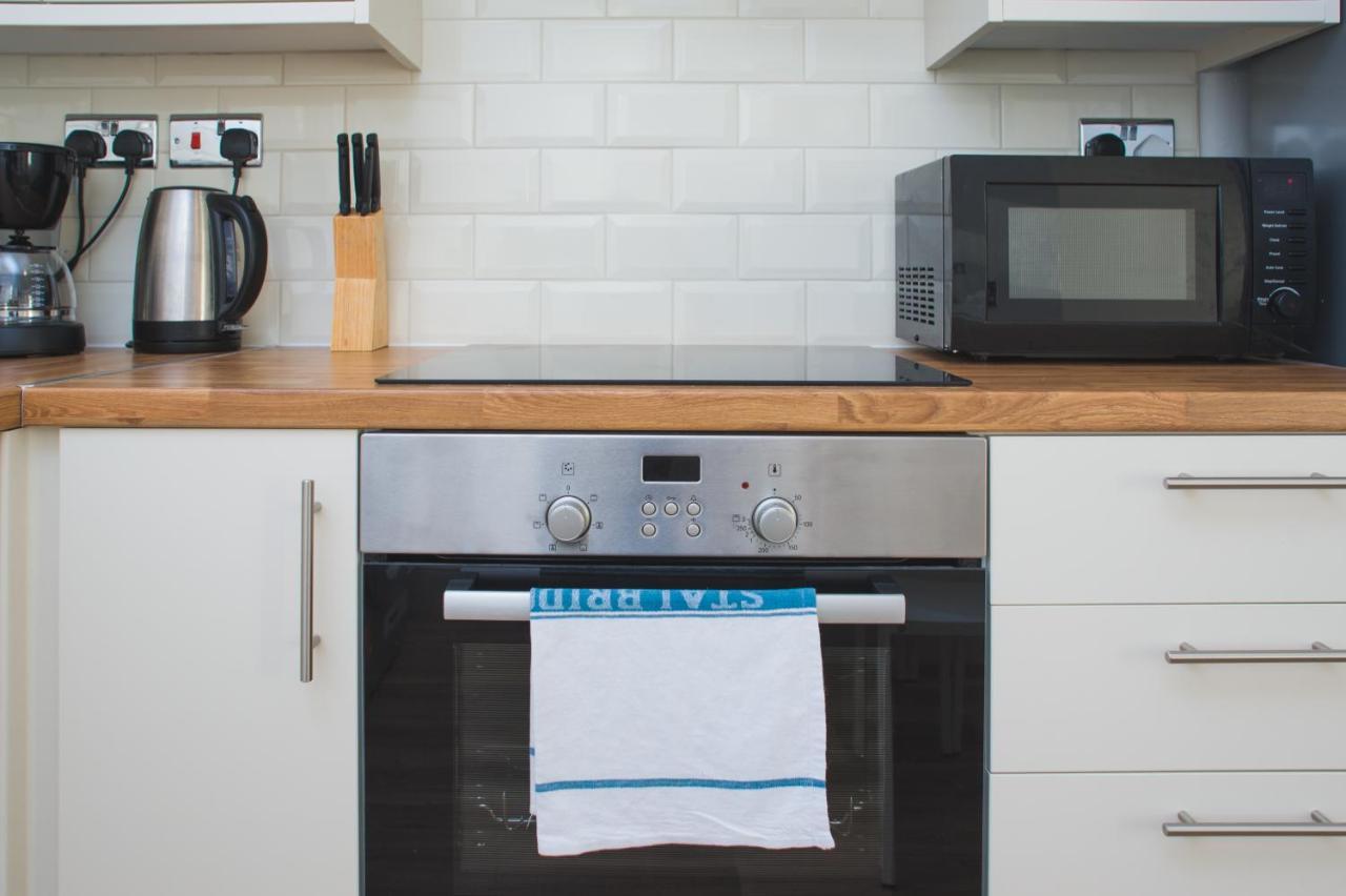 Mycityhaven - 3 Bedroom Shirehampton Flat Near Avonmouth & M4 Бристоль Екстер'єр фото